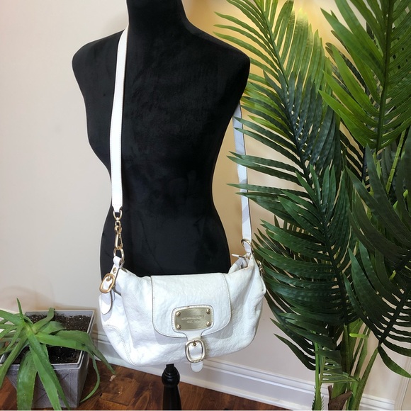 Michael Kors Ivory Gold Buckle Leather Fold Over Medium Crossbody Shoulder Bag - Picture 1 of 12